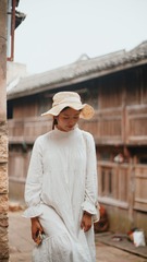 001