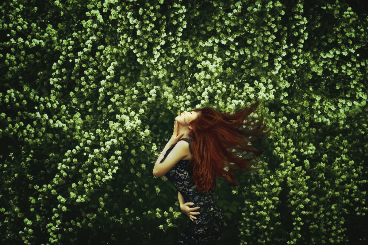 杂念难了 愁绪万千 怎能摆脱?