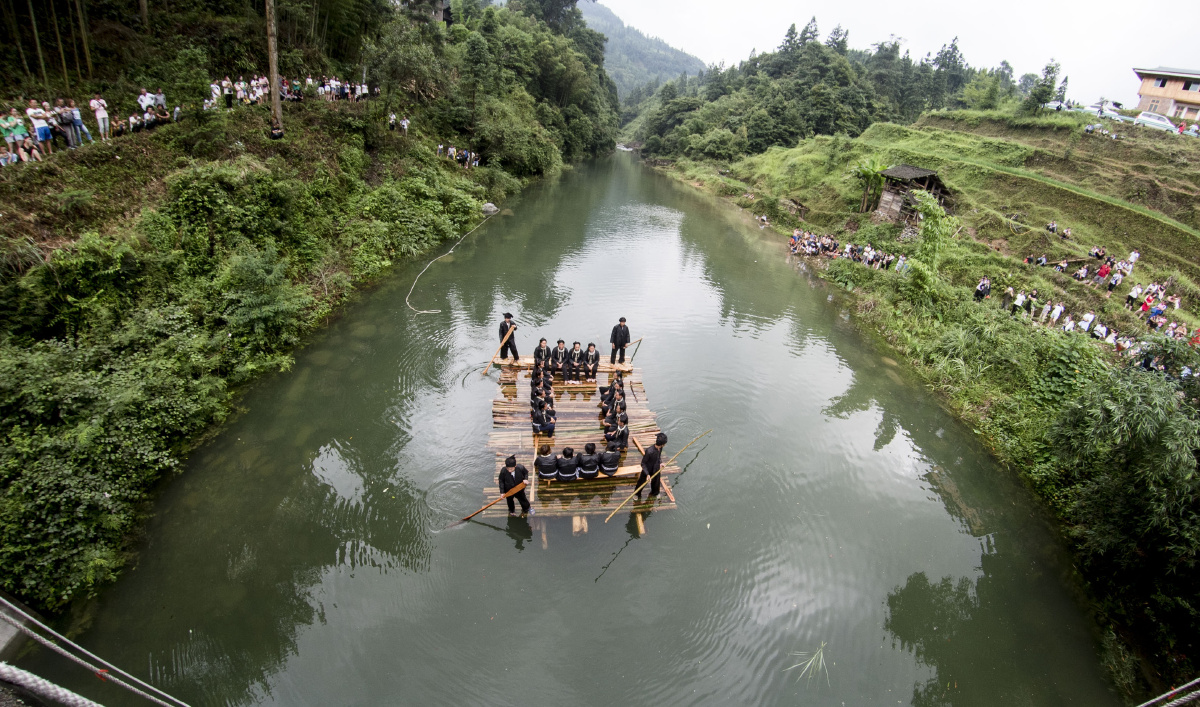贵州从江水上壮族大歌展非遗魅力