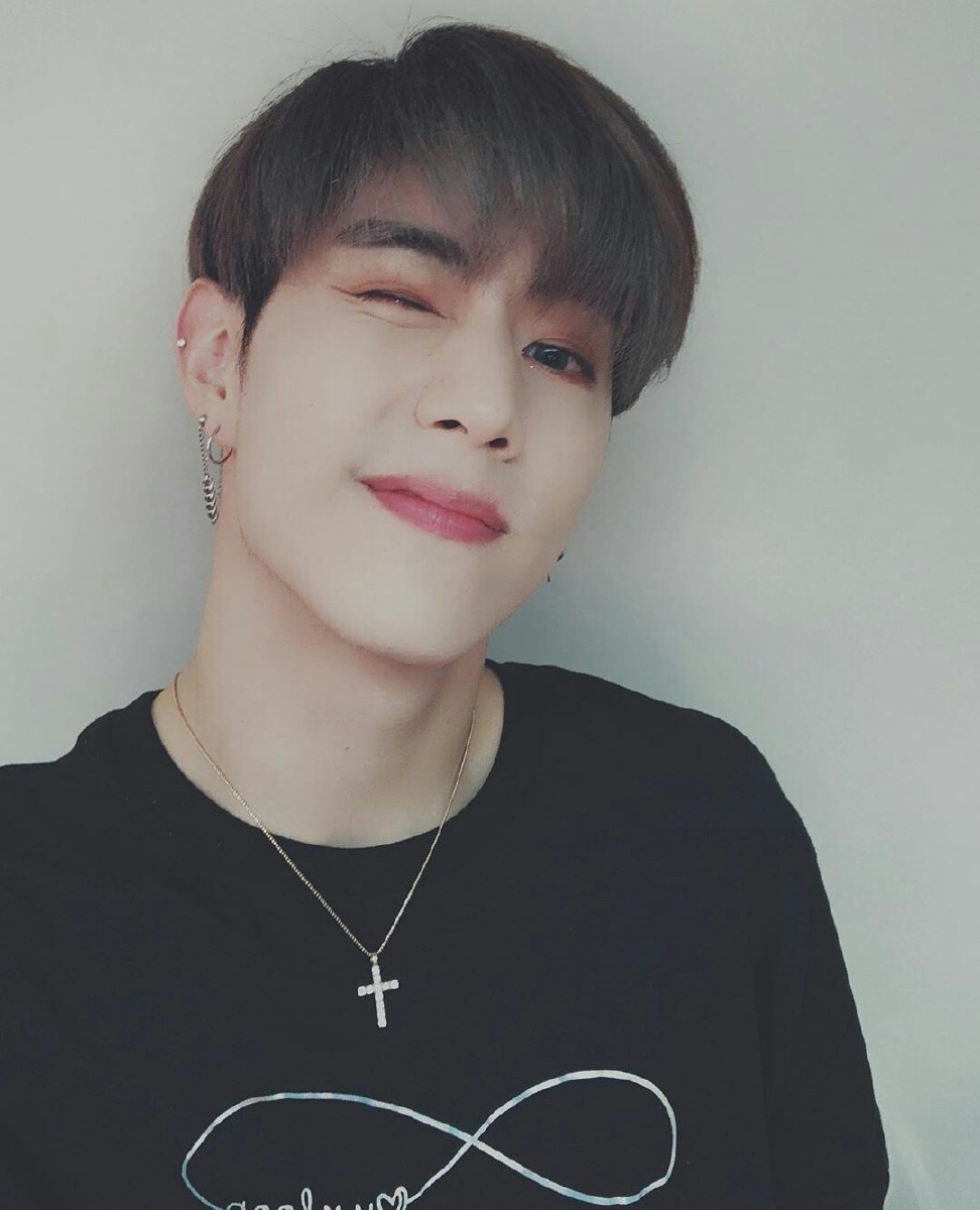 帅哥的各种自拍