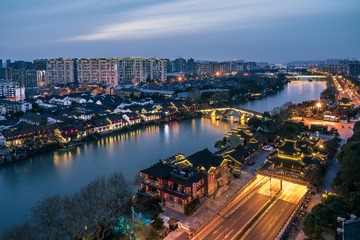 火烧云拍错了方向的拱宸桥