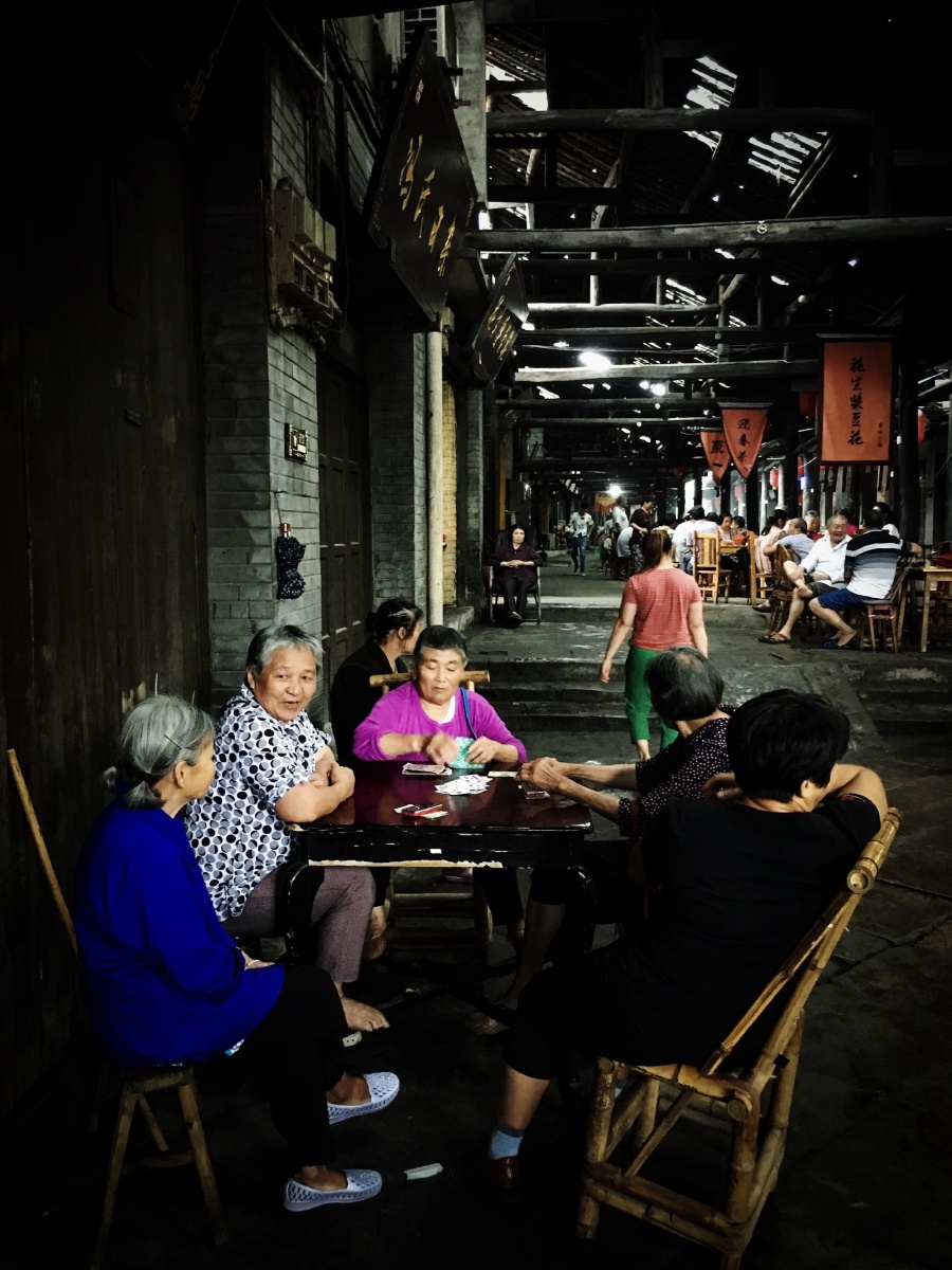 船形街的旧时光之二·罗城老茶客