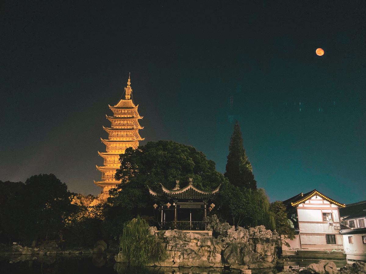 夜色中的方塔美景常熟方塔园