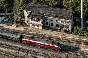 49221