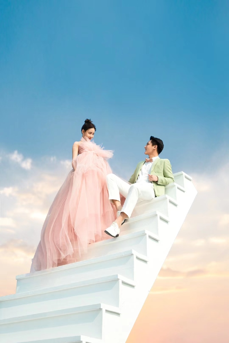 最美的爱情不求天荒和地老只愿与你相伴一生仅此而已