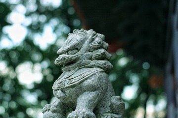 198961