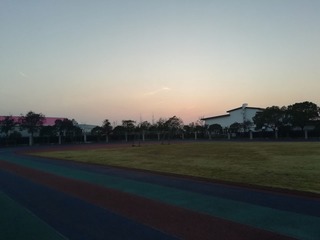 577182