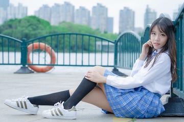 001