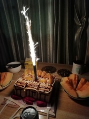543571