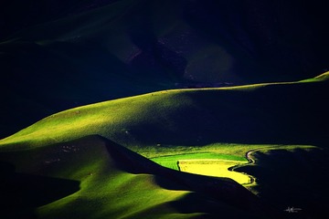 001