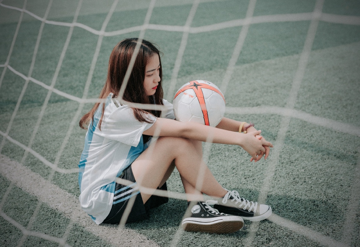 球衣少女