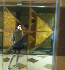 221370