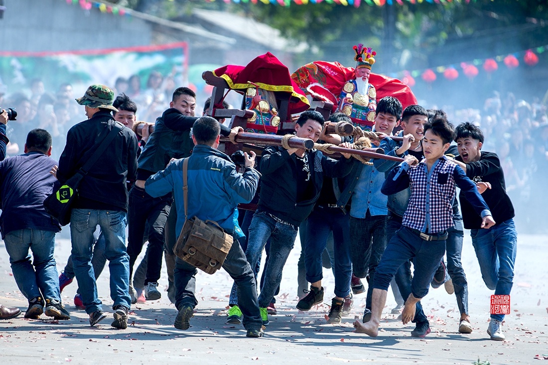 潮汕民俗抬老爷