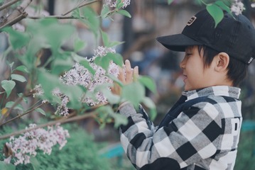 001