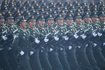 507077