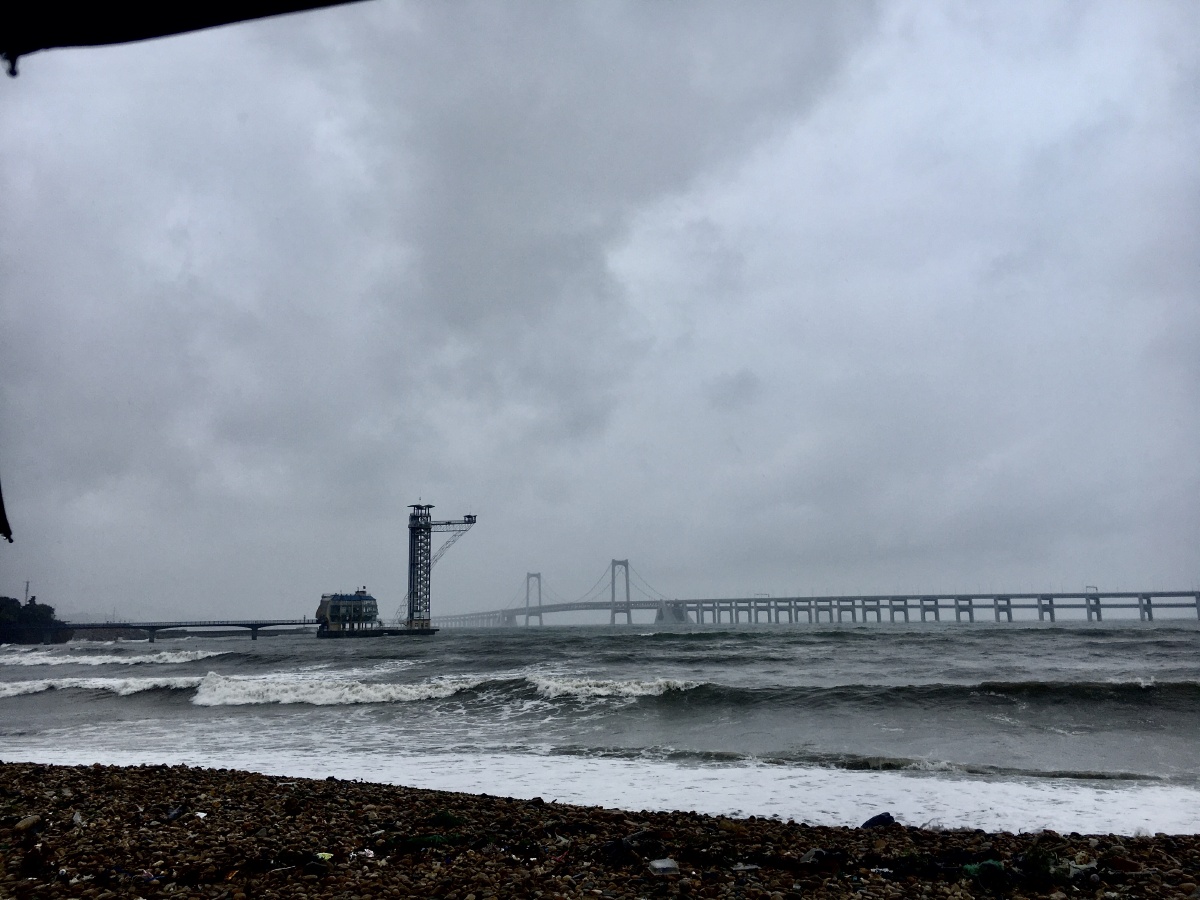 萧瑟的海