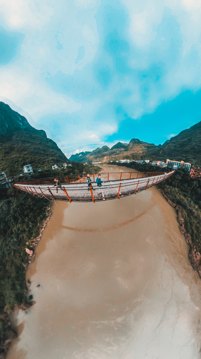 都安龙湾铁索桥都安人的骄傲