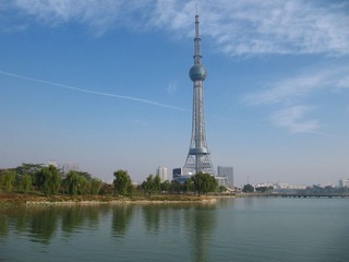 1746761