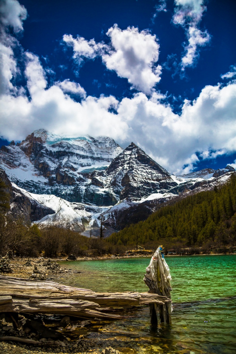 稻城亚丁三神山