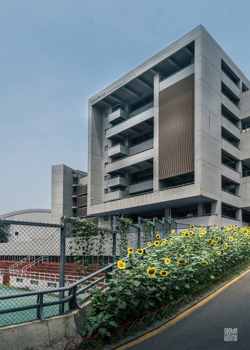 d750建筑24-70南京南艺 2 打开微信,使用"扫一扫"即可将网页分享之