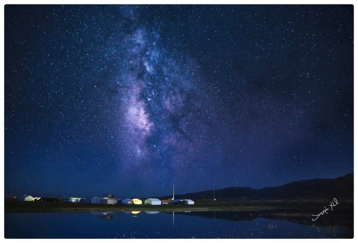 山一程水一程，千里迢迢来到人迹罕至的高原，就是为了看一次最美星空！有些地方，可以用手机轻描淡写地拍下来；而有些地方，除了用眼睛去看，用心灵去记录，用手中精良的设备拍摄下来，因为它们值得我们多次瞻览。