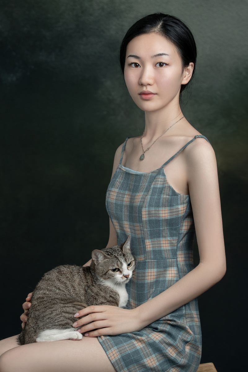 肖像 少女和猫 - 王庆飞肖像摄影 - 图虫