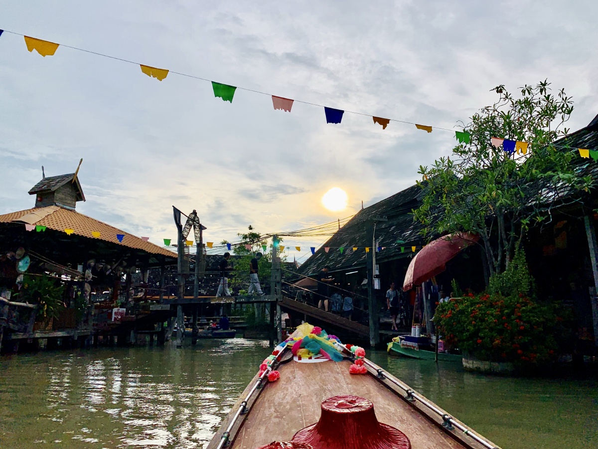 泰国杜拉拉水上市场