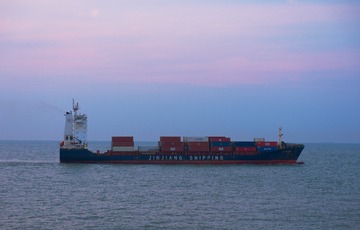 315675