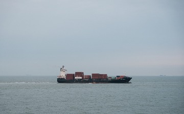 315720