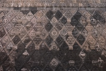 1000018158