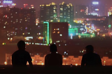 001