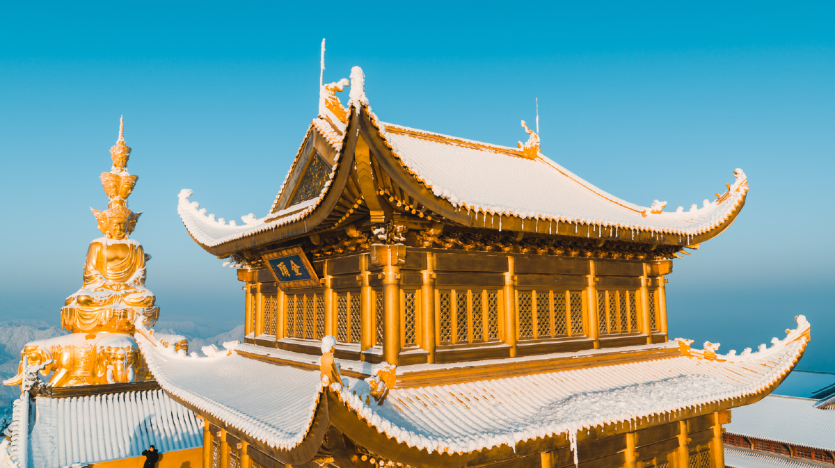 云上天宫|雪后的峨眉山便是真是存在的仙境 峨眉山的雪已经积的很厚了