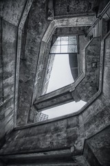 44673