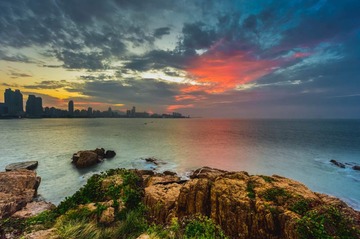 青岛深秋的朝霞
