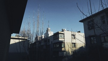 377694