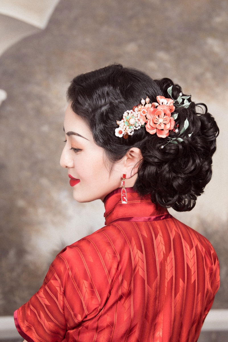 一次拍摄体验室内家居也能拍出非常好看的民国情侣片哦谷子旗袍照相馆