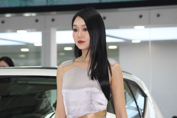 9121