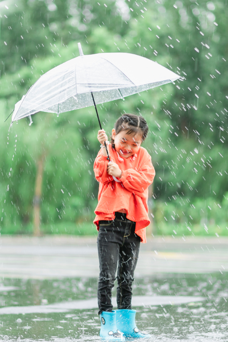 淋雨吧可爱会发芽