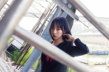 001