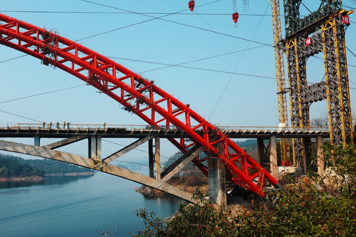 2020疫后复工维修贵州红枫湖花鱼洞大桥