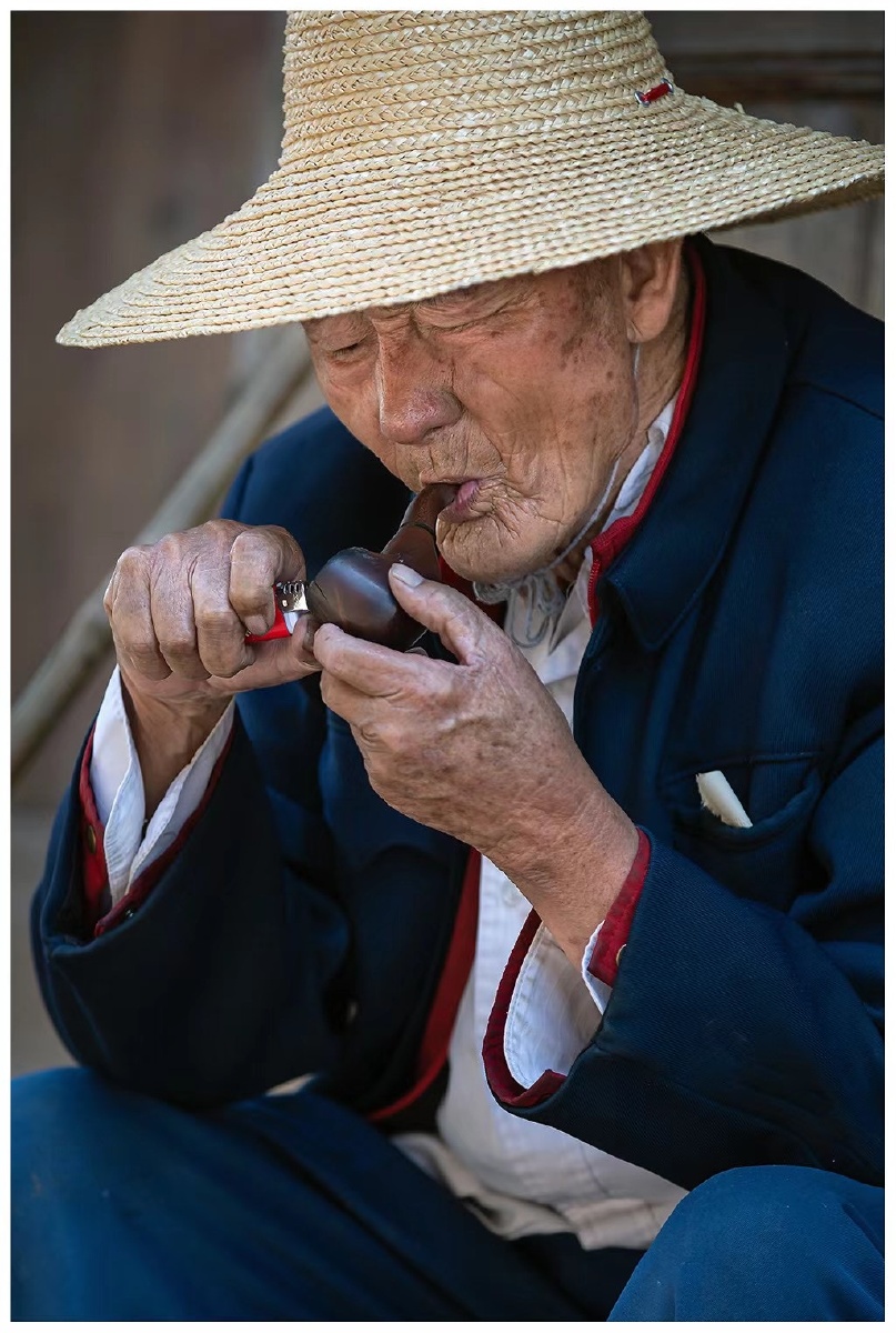 白族老人拍于沙溪古镇 - yuker - 图虫