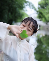 001