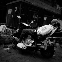 闹市里的午休