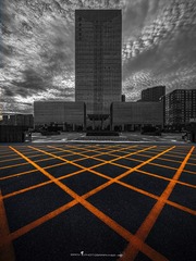 2208327
