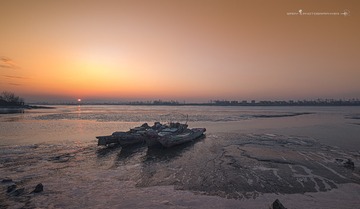 2718391