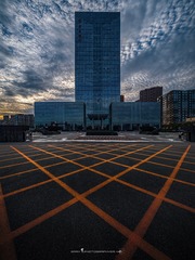 2208271
