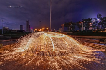 3983541