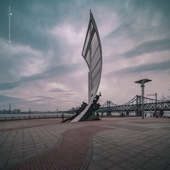 2675832