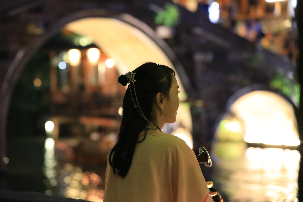 但愿日子清净抬头遇见的都是柔情乌镇