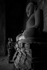 _B8A9352-2000